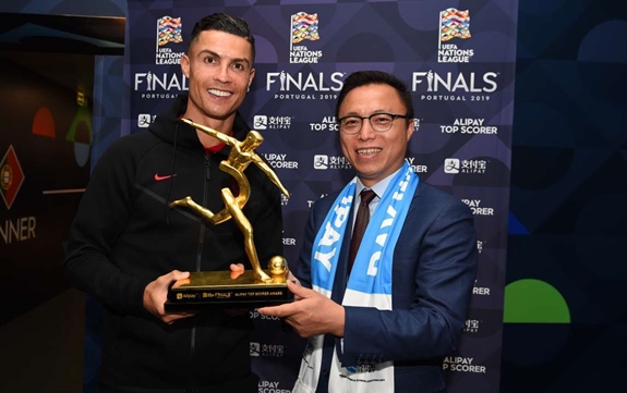 Vua phá lưới Euro 2020 gọi tên Cristiano Ronaldo
