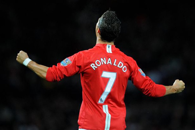 Christiano Ronaldo trong màu áo CLB Manchester United